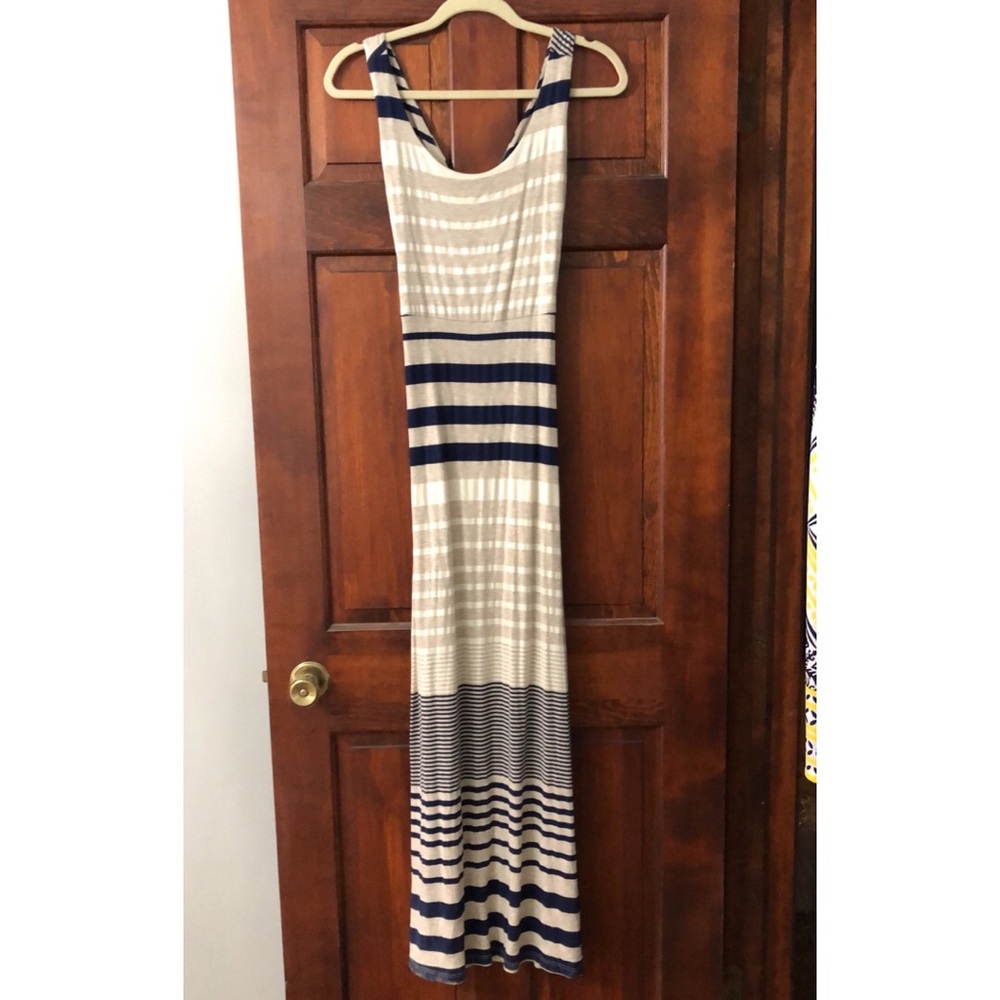 Gilli maxi dress